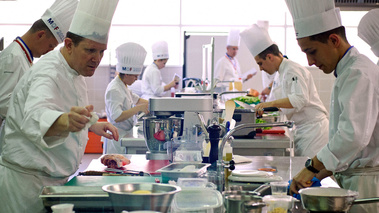 MOF 2011 - Action en cuisine