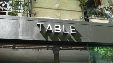 Table devanture